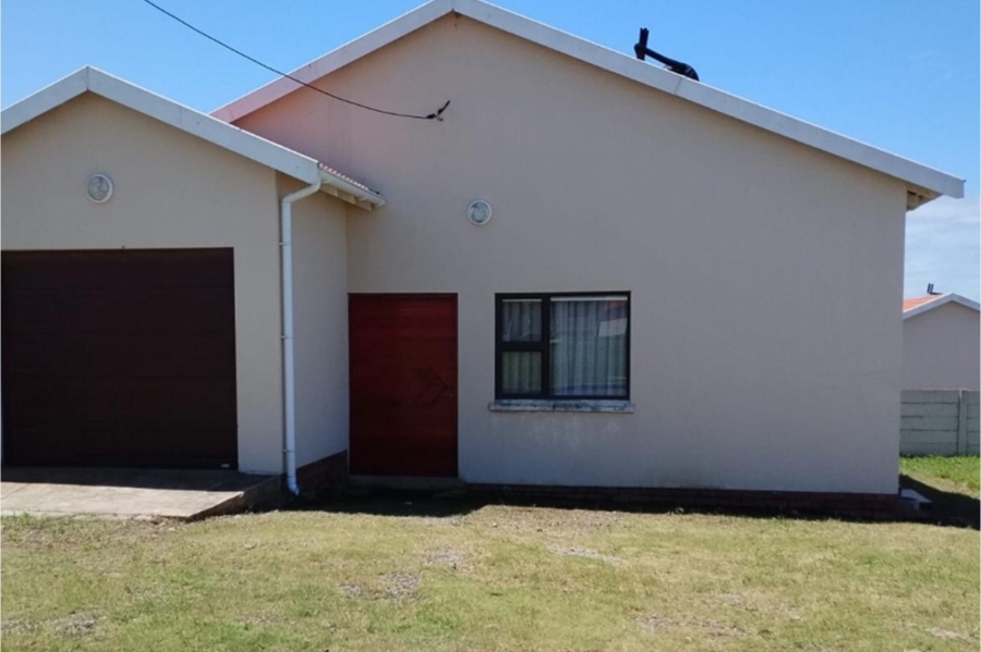 3 Bedroom Property for Sale in Cove Rock Eastern Cape